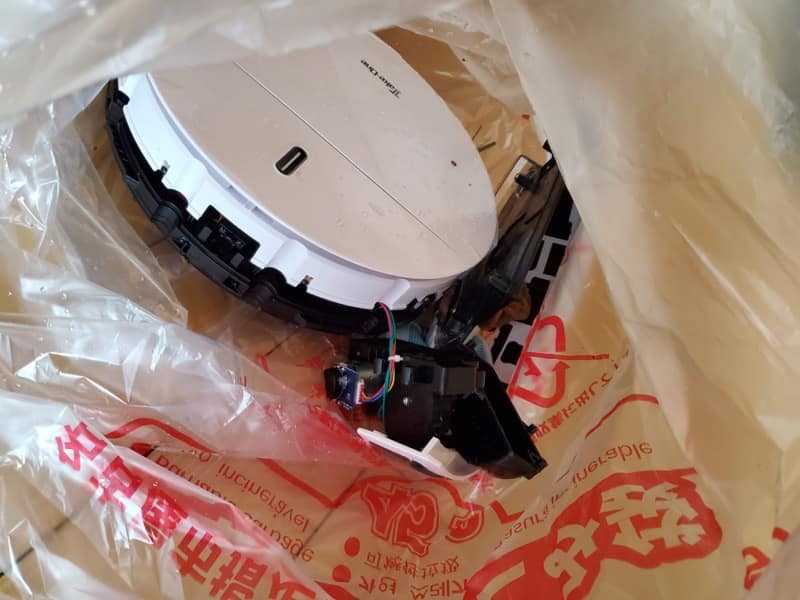 【2020年版】ロボット掃除機DEEBOT vs ILIFEを比較!一人暮らしやペットのいるご家庭にもオススメ! ILIFE「Take-One X2」
